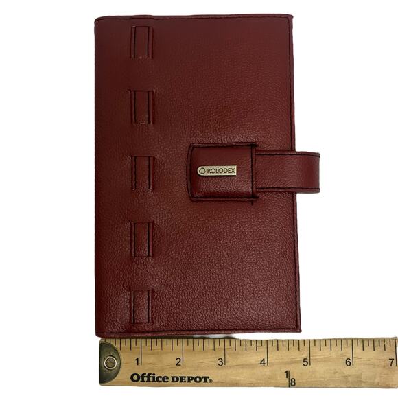 Rolodex Red Faux Leather Personal Organizer & Business Card Sleeves - Picture 7 of 7